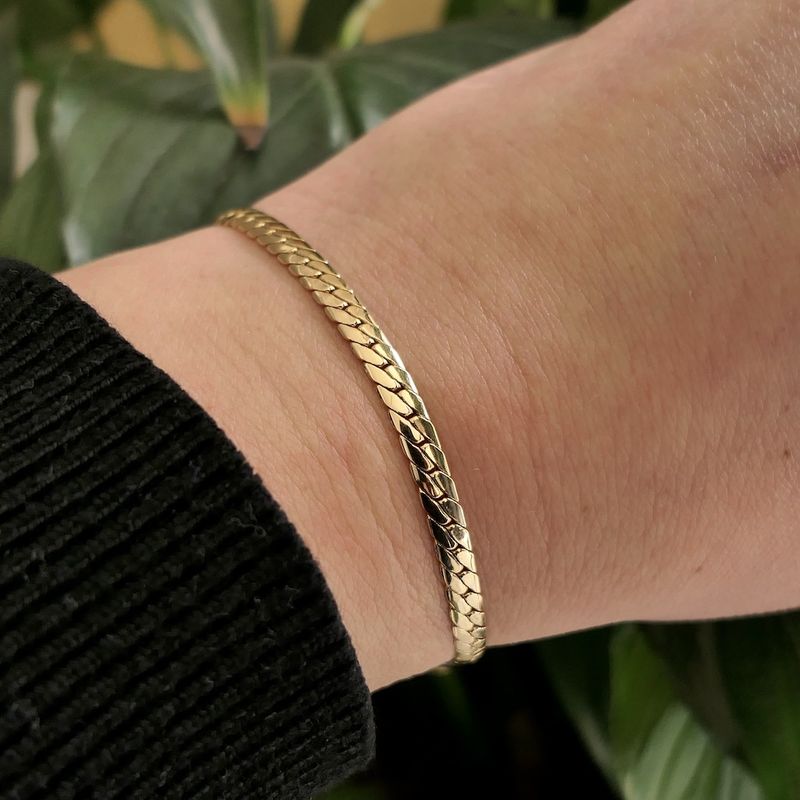 Image 8 of Gold flat gourmet link bracelet | 20 cm