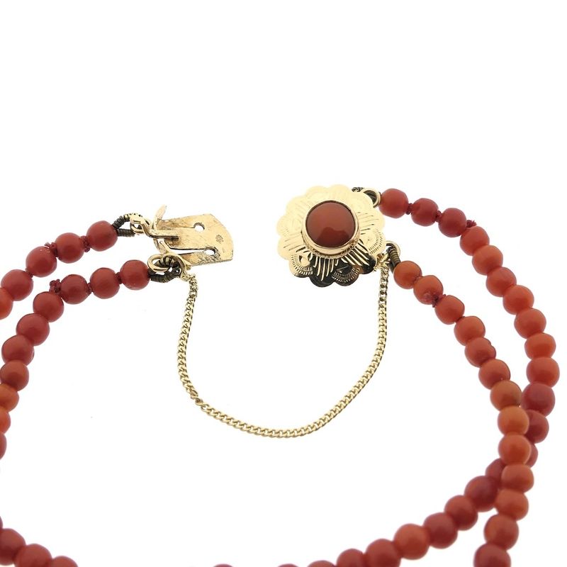 Image 5 of Antique red coral beaded bracelet with gold decorative clasp.
