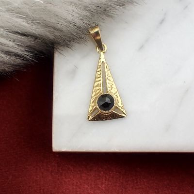 Image 2 of Vintage gold pendant with garnet