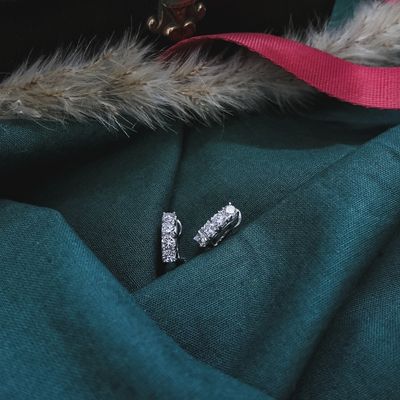 Image 2 of White gold stud earrings with diamonds 1.12 ct.