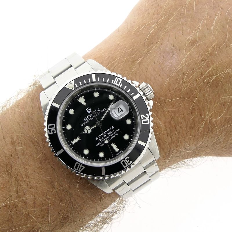 Image 7 of Rolex Submariner 16610; Men's diving watch