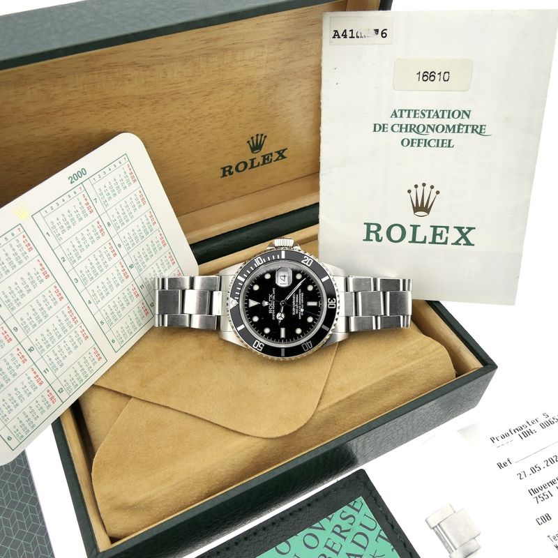 Image 9 of Rolex Submariner 16610 'Swiss Only'; Men's diving watch in full set