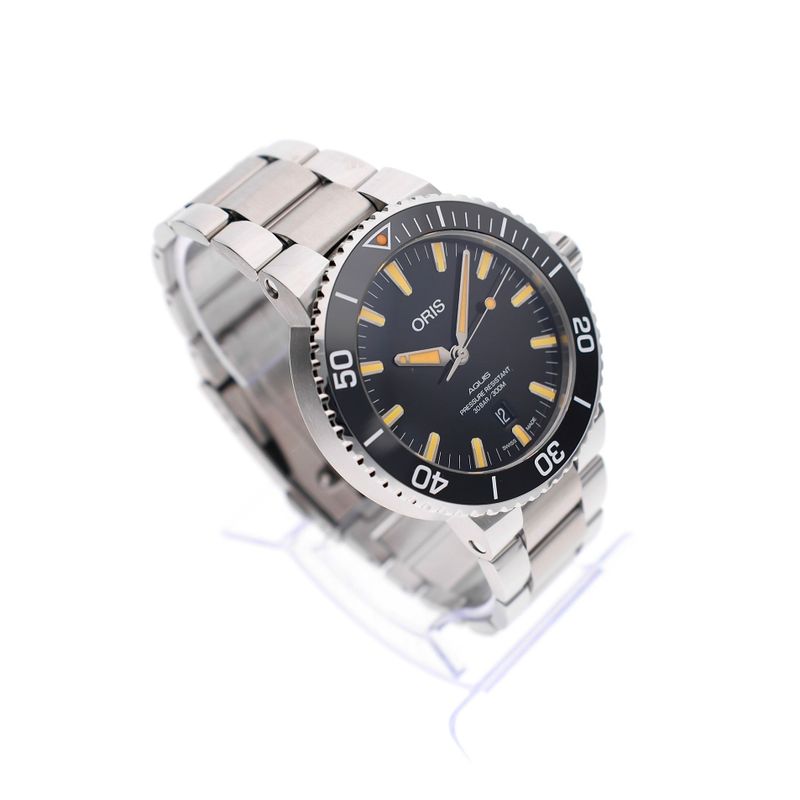 Image 4 of Oris Aquis Date 43.5mm Automatic Men's Watch