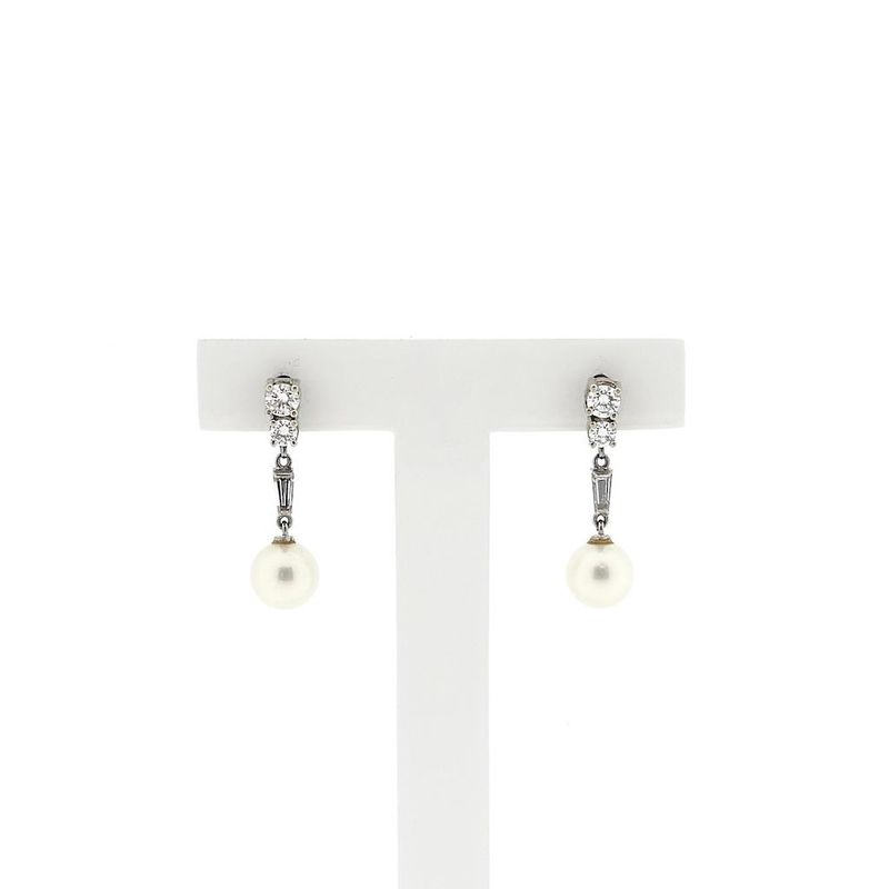 Image 1 of White Gold Earrings with Pearl & Diamonds