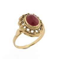 Gold ring with carnelian | Vintage