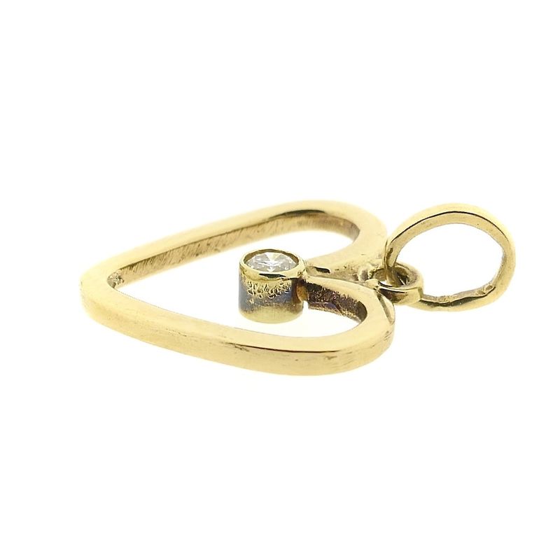 Image 9 of Gold heart pendant with diamond | 0.08 ct.