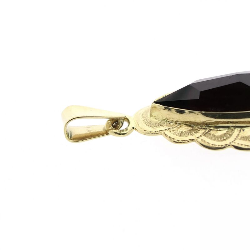 Image 6 of Vintage gold pendant with garnet