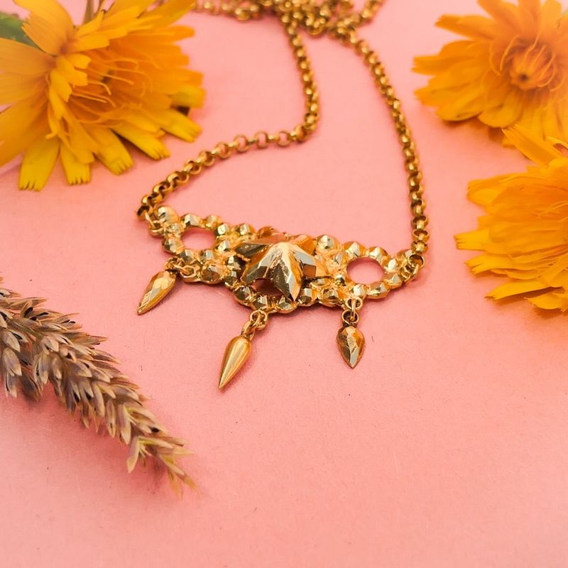 Image 2 of Gold jasseron link chain with fixed pendant