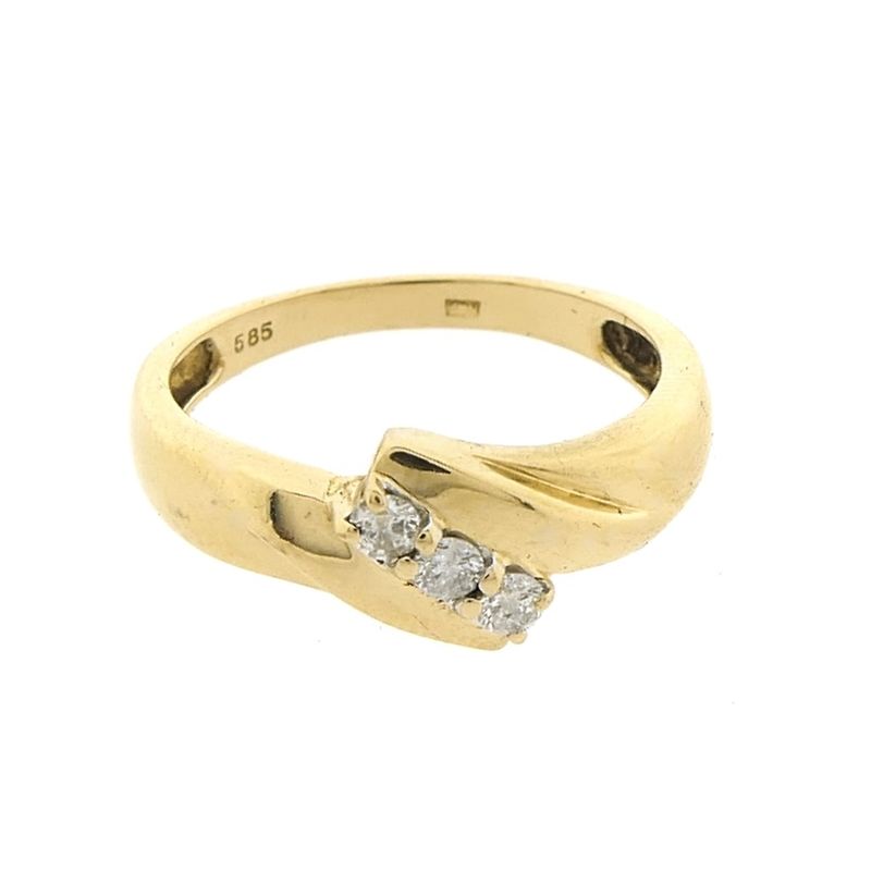 Image 4 of Gold ring with diamonds; 0.05 ct.
