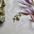 Image 2 of Gold pendant; Faith, hope, and love