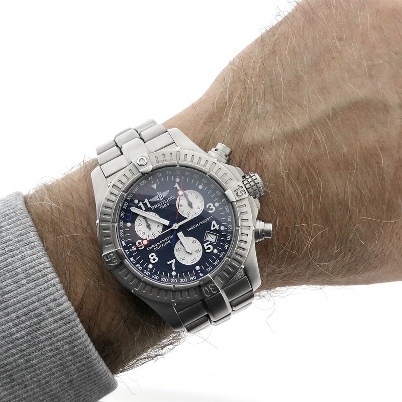 Image 13 of Breitling Avenger M1 Chronograph E73360; Chronograph men's watch
