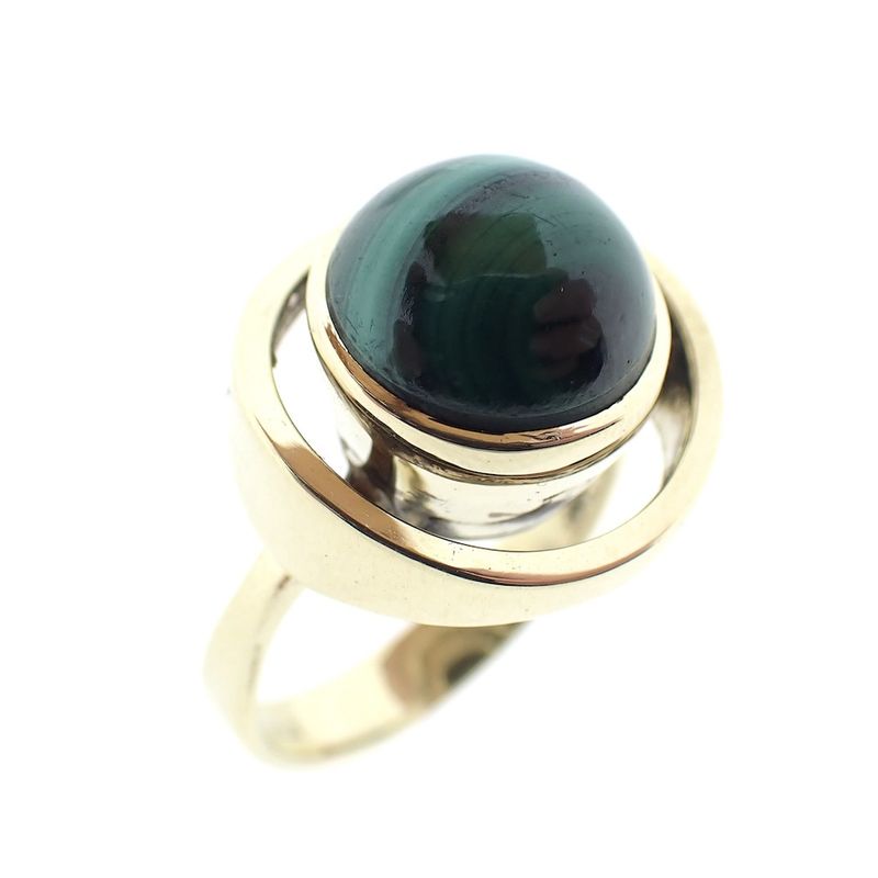 Image 1 of Gold ladies ring with malachite