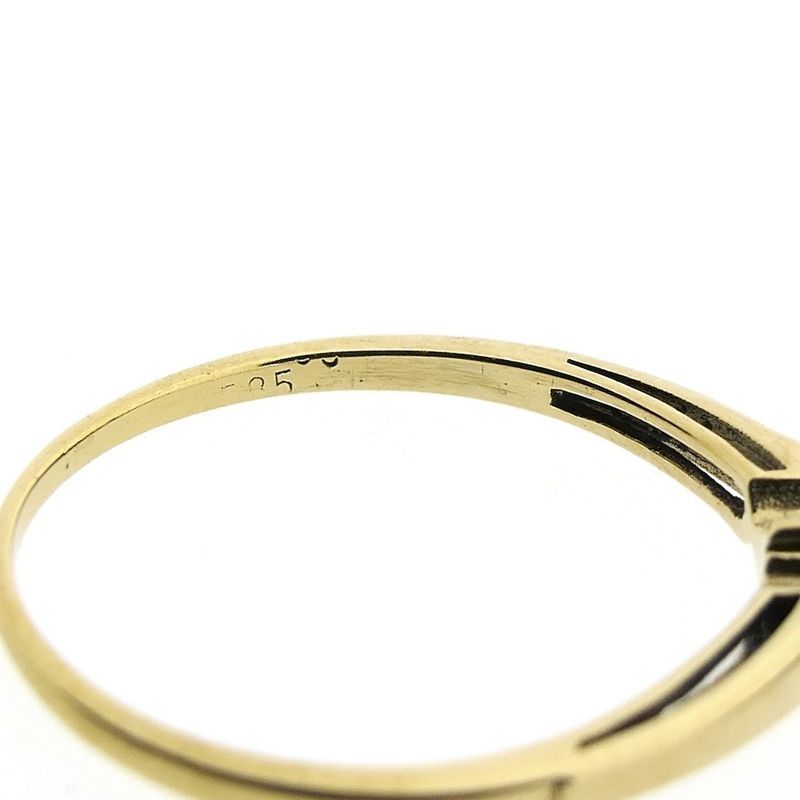 Image 6 of Gold solitaire ring with sapphire