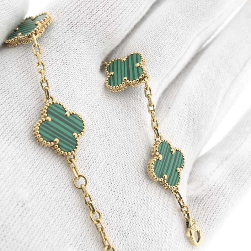 Image 12 of Gold four-leaf clover anchor link bracelet | 16.5 cm - 18.5 cm