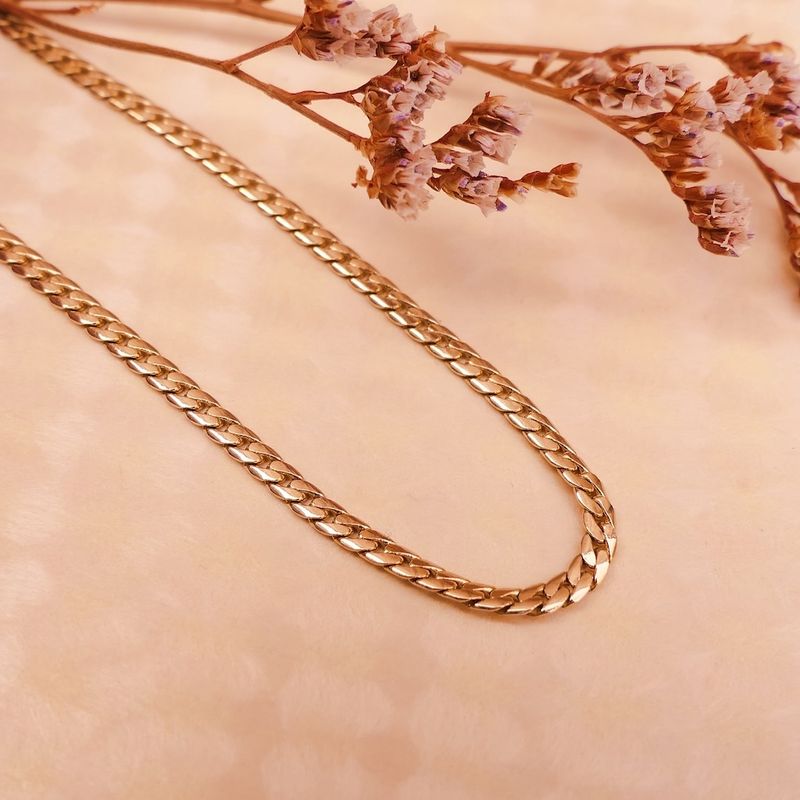 Image 2 of Gold flat gourmet link chain | 45.5 cm