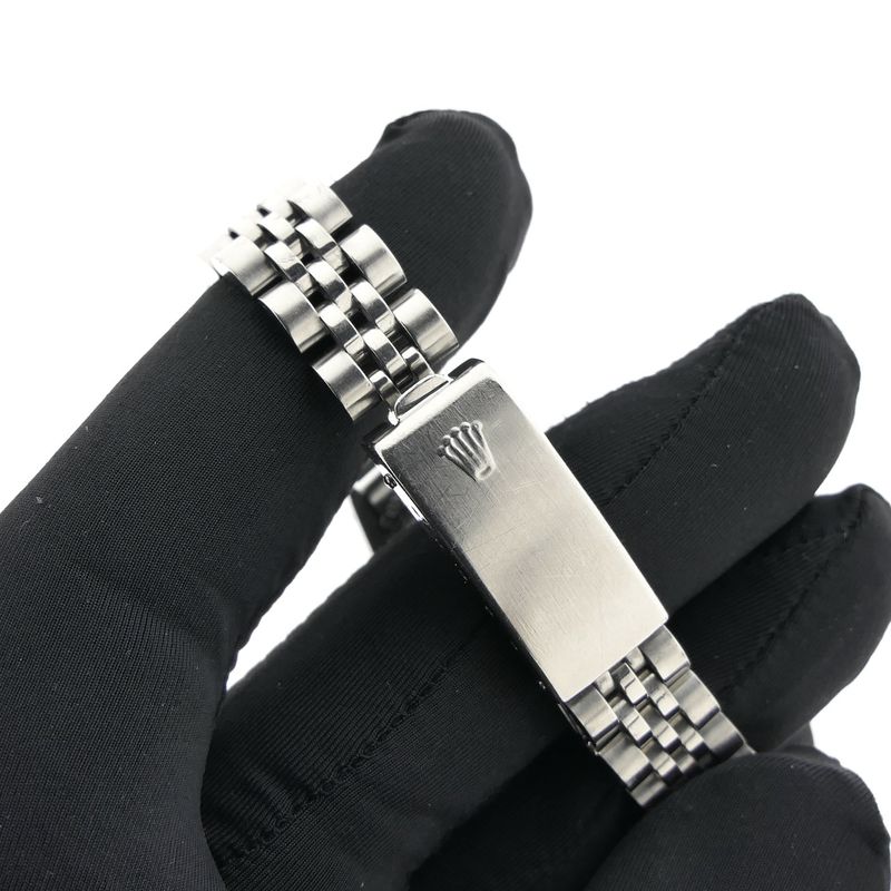 Image 10 of Rolex Oyster Perpetual 26mm 67180; Vintage ladies watch