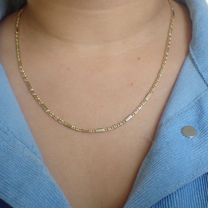 Image 7 of Vintage gold closed Figaro link chain | 49.5 cm