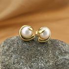 Image 2 of Gold stud earrings with pearl