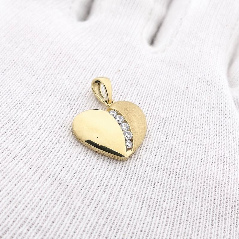 Image 11 of Gold Heart Pendant with Zirconia; 9 Karat