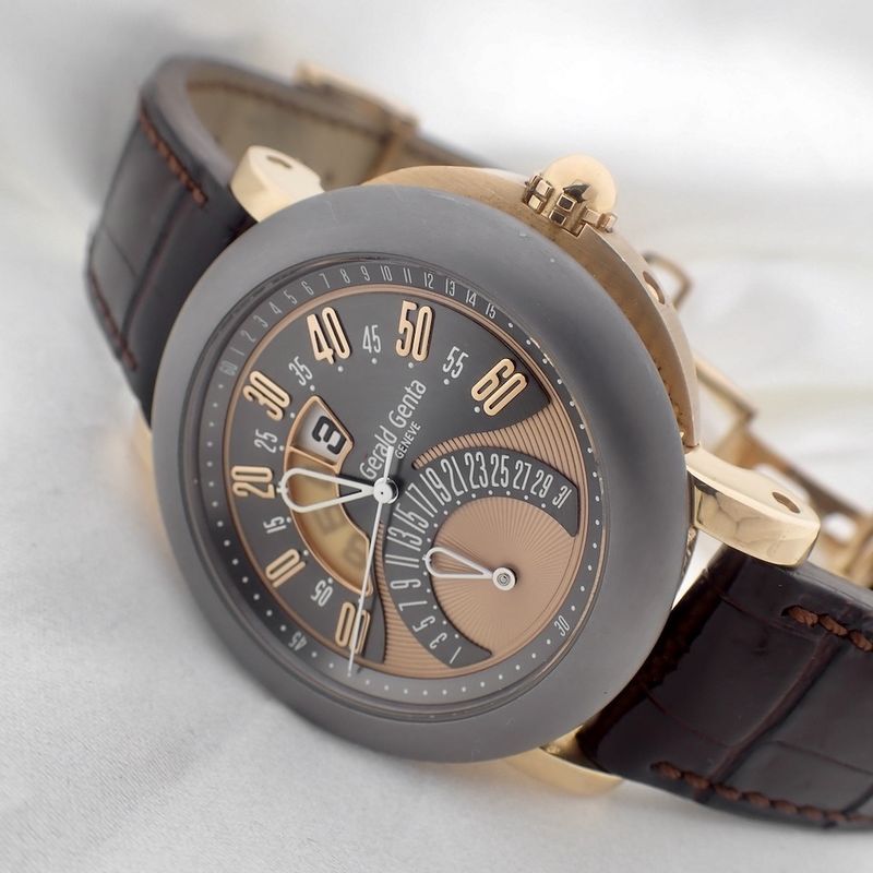 Image 6 of Gerald Genta Arena Bi-Retro; 18k gold men's watch with Tantalum bezel