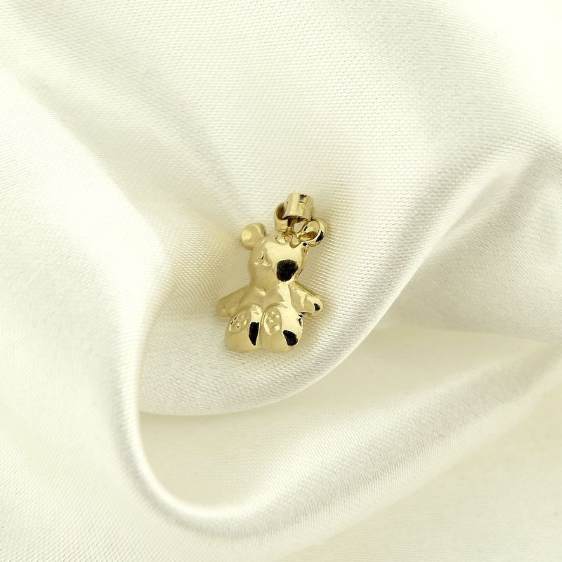 Image 8 of Gold pendant of a bear