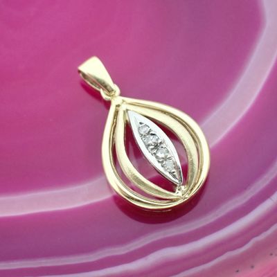 Golden fantasy pendant with diamond 0.03 ct. Image 2 of Golden fantasy pendant with diamond 0.03 ct.