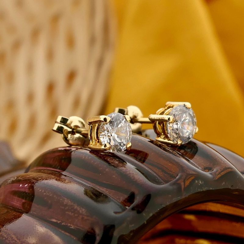 Image 2 of Gold earrings with zirconia