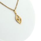 Image 9 of Gold pendant with zirconia.