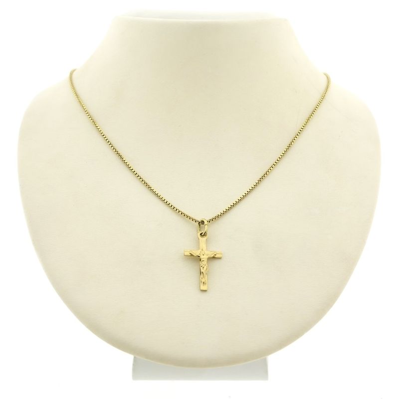 Image 9 of Gold pendant of a cross with corpus