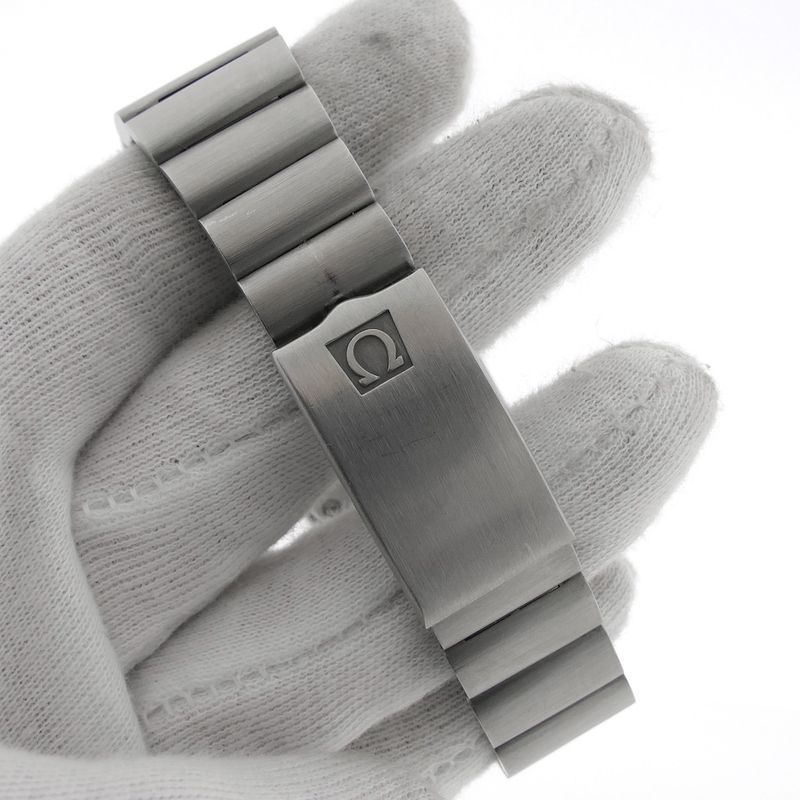 Image 6 of Omega Constellation Megaquartz f2,4Mhz; Vintage herenhorloge