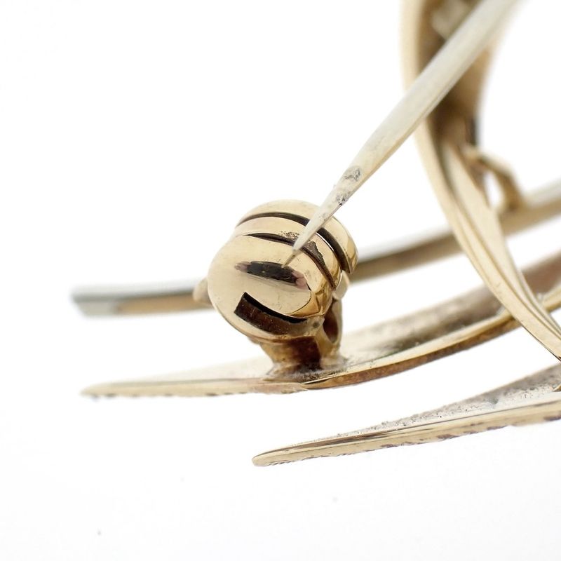 Image 6 of Two-tone gold brooch with pearl