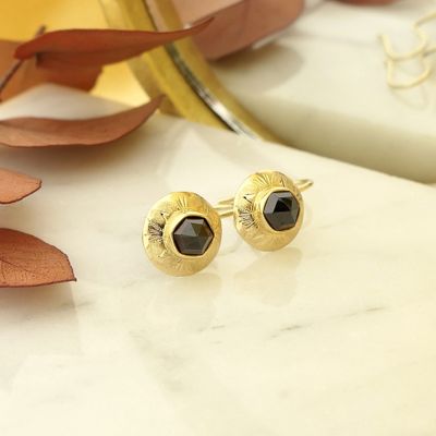 Image 2 of Gold earrings with garnet | Antique/vintage