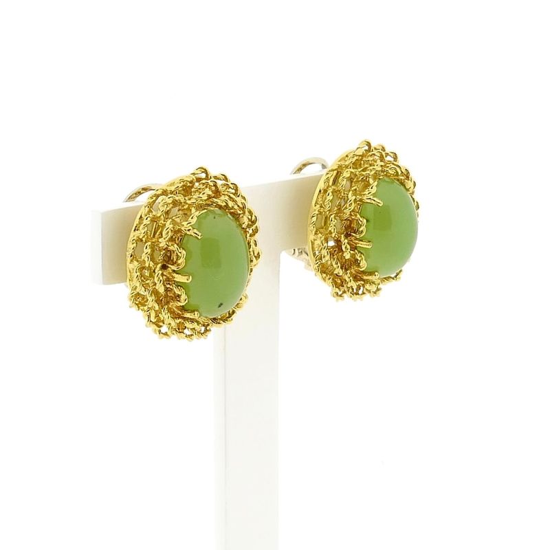 Image 3 of 18 Krt. Gold Clip-On Earrings with Chrysoprase