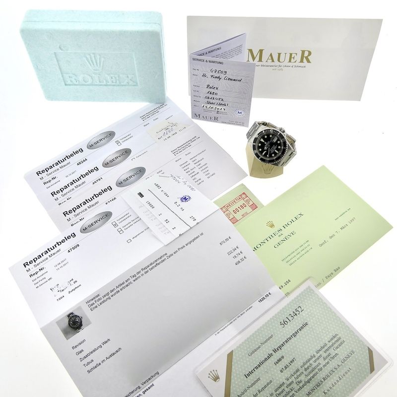 Image 8 of Rolex Submariner 1680; Vintage men's diving watch