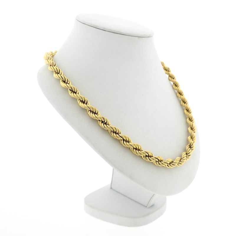 Image 4 of Gold twisted link chain