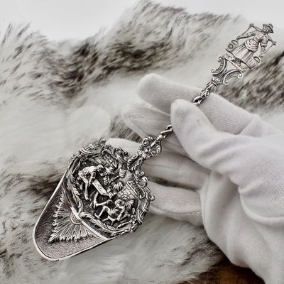 Silver cake server; Old Dutch | Vintage Image 2 of Silver cake server; Old Dutch | Vintage