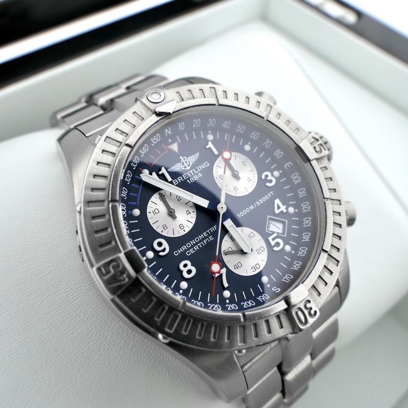 Image 16 of Breitling Avenger M1 Chronograph E73360; Chronograph men's watch