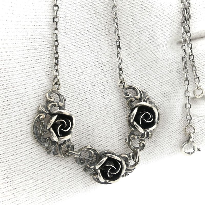 Image 8 of Silver anchor link chain with fixed pendant