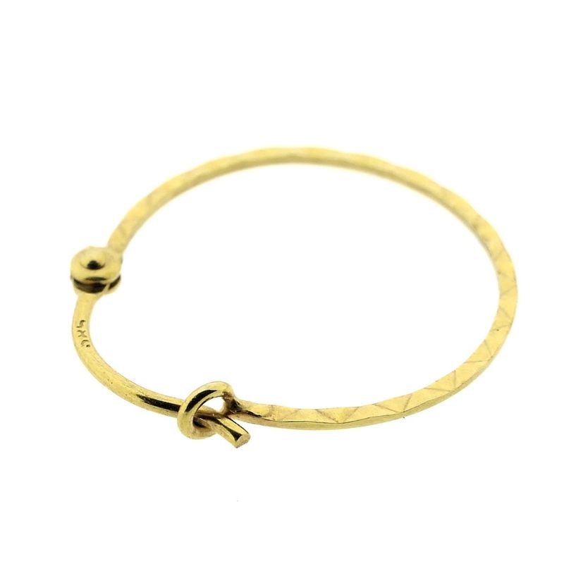 Image 4 of Gold flat earrings with pattern | Ø 17 mm