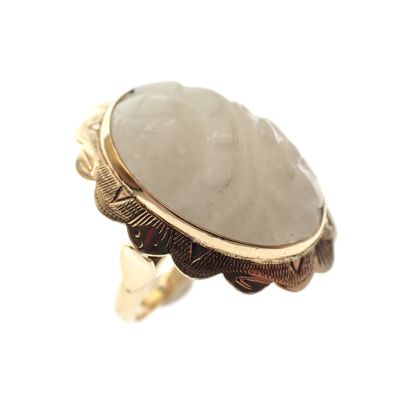 Image 2 of Vintage gold ring with floral cut white onyx