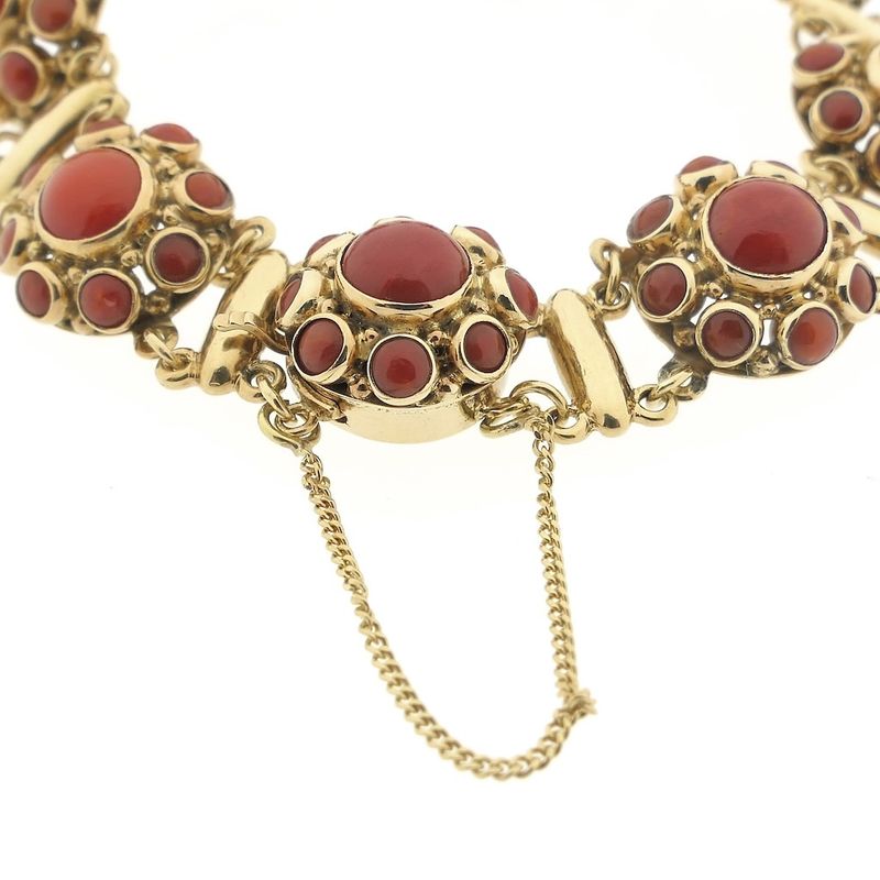 Image 4 of Gold bracelet with blood corals; Antique | 19 cm