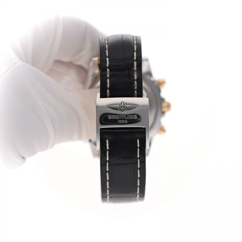 Image 11 of Breitling Chronomat B01 44mm Rose Gold/Steel