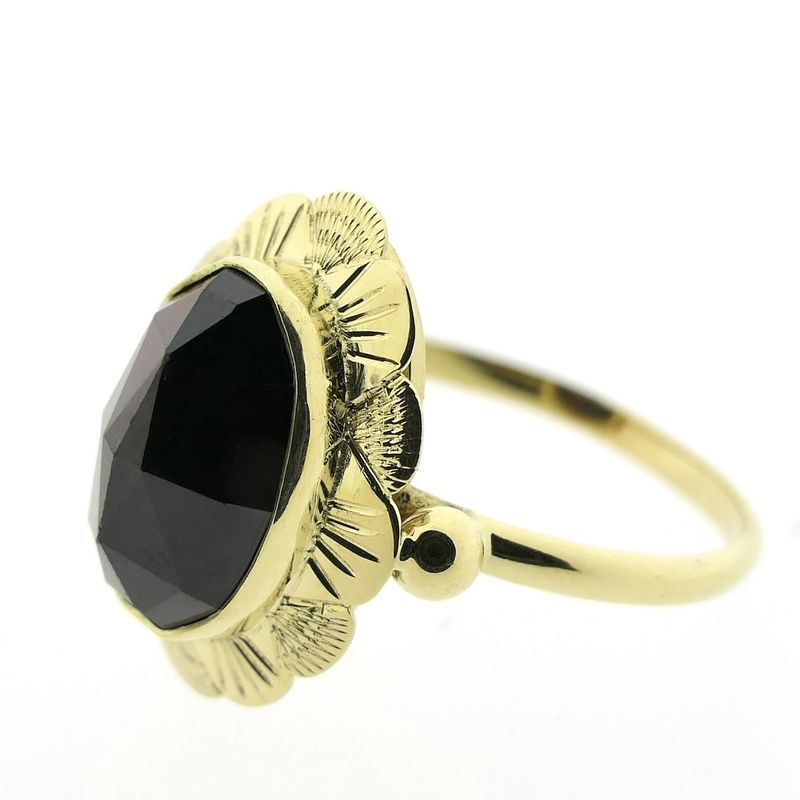 Image 6 of Gold ring with garnet | Vintage