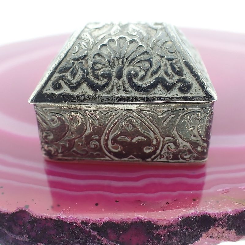 Image 3 of Vintage silver pill box