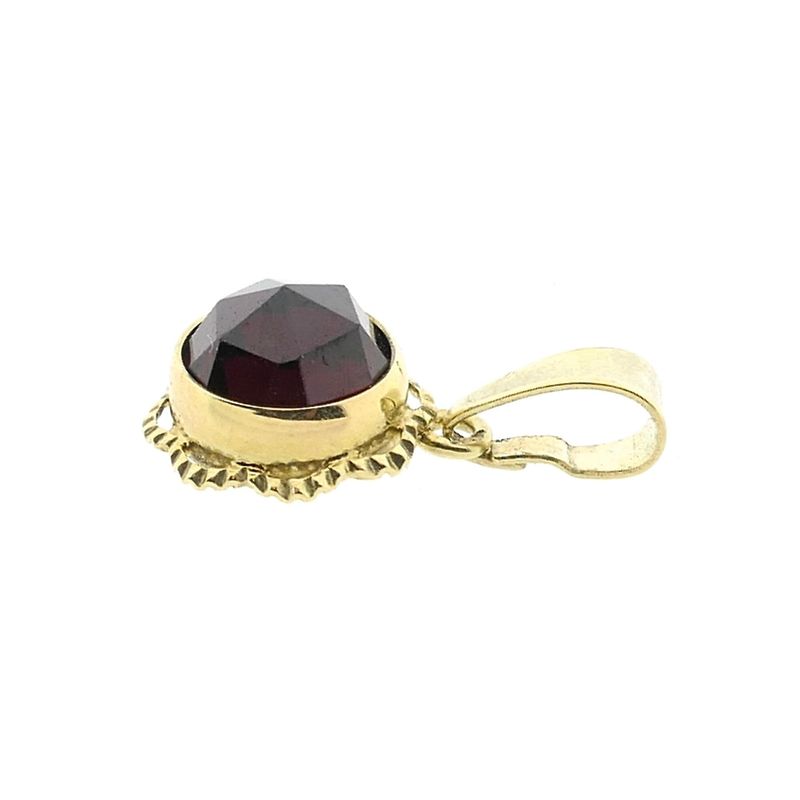 Image 8 of Vintage gold pendant with garnet