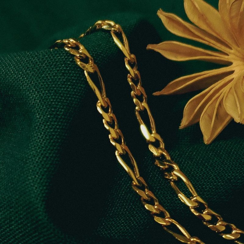 Image 7 of Golden Figaro link chain