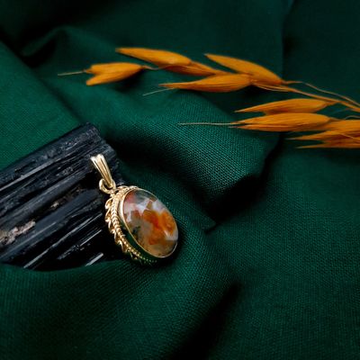 Image 2 of Gold pendant with moss agate | Vintage