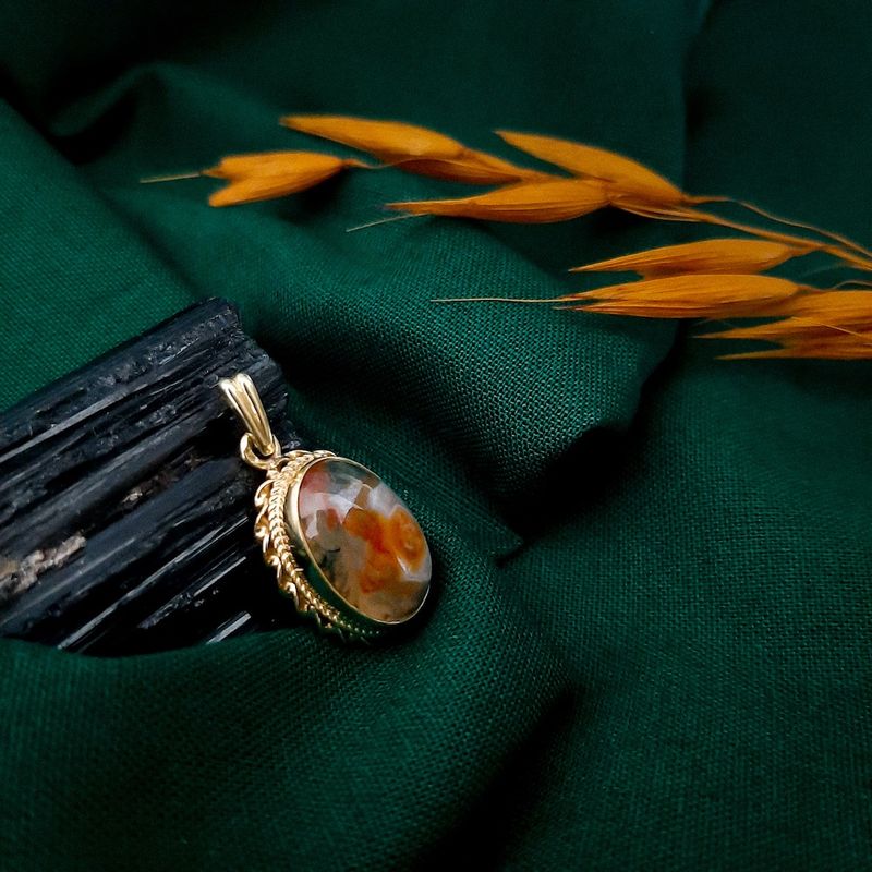 Image 2 of Gold pendant with moss agate | Vintage