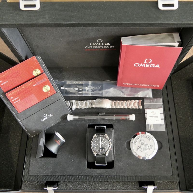 Image 4 of Omega Speedmaster Professional 'Moonwatch'; Chronograph men's watch