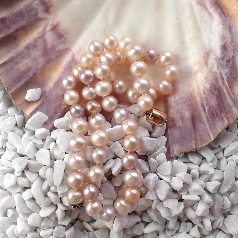 Image 7 of Champagne pearl necklace with rose gold clasp | 42.5 cm
